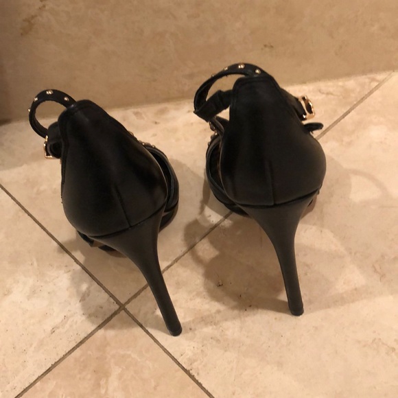BCBG runway heels - Picture 3 of 5
